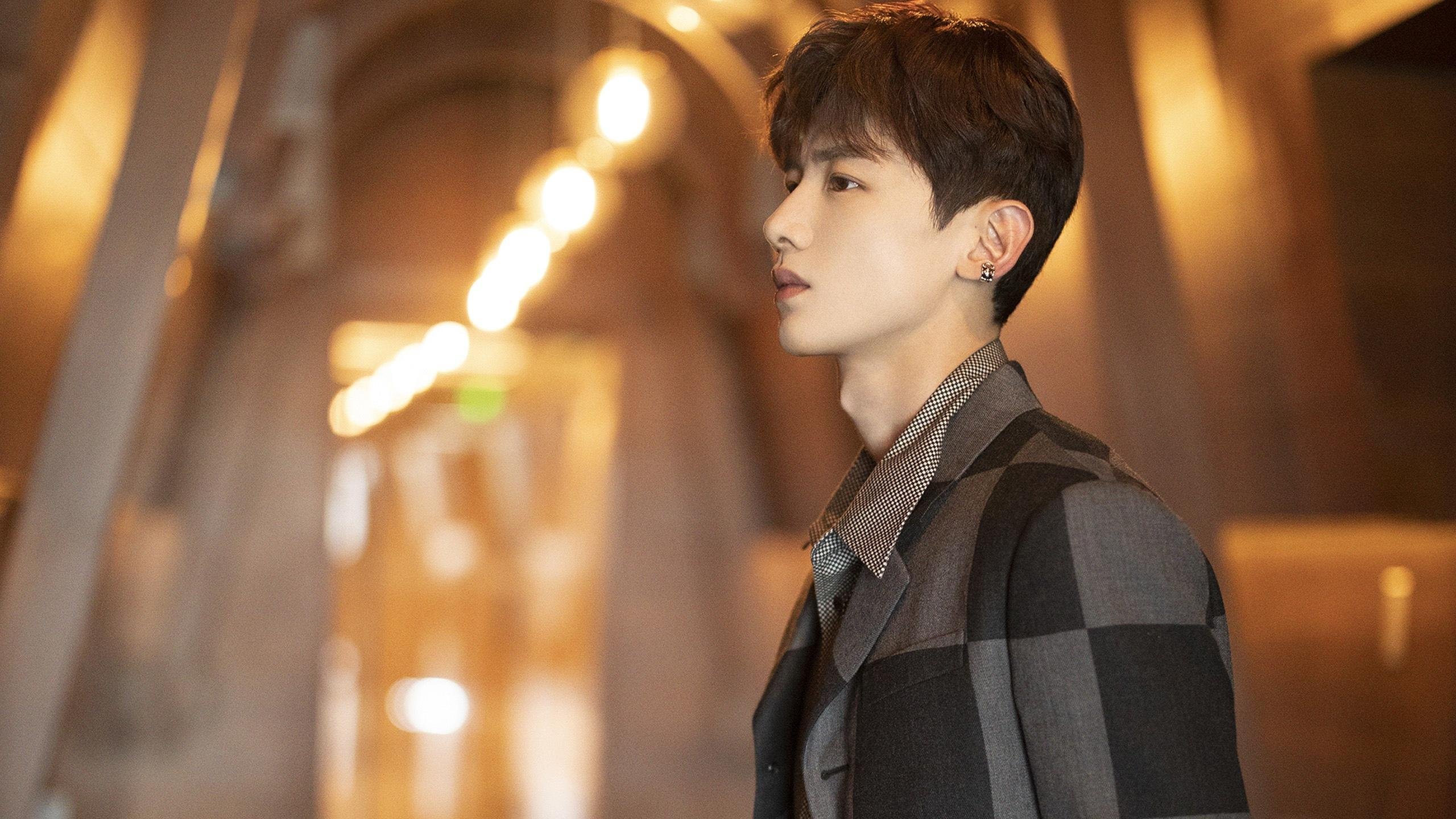 青岛男篮球员精神面貌焕然一新,青岛男篮领队及队员