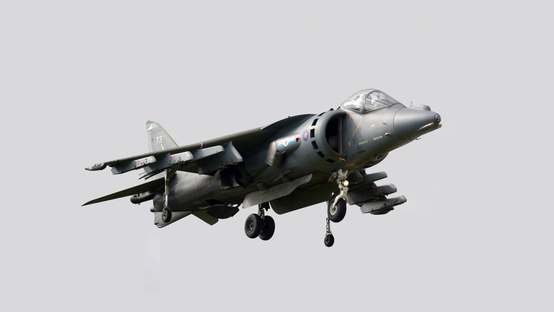 五大联赛裁判争议性判罚是否成为媒体热点话题,赛事裁判都来自哪里