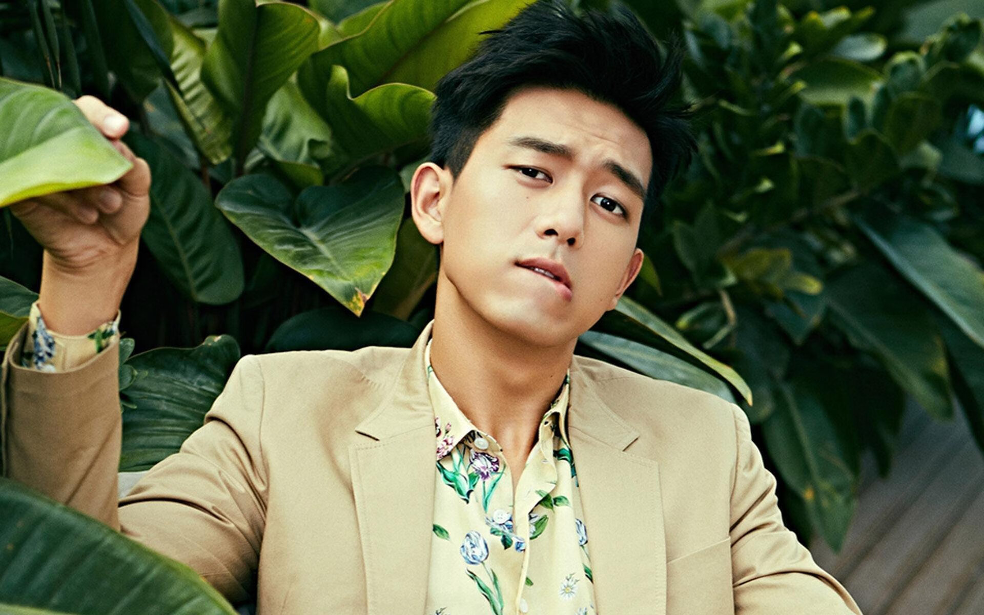 kaiyun体育综合-库里家庭篮球挑战赛引发网友模仿，库里家人